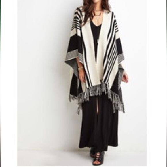 H&M Graded Poncho Sweater Shawl with Fringe size S/M - Picture 2 of 10
